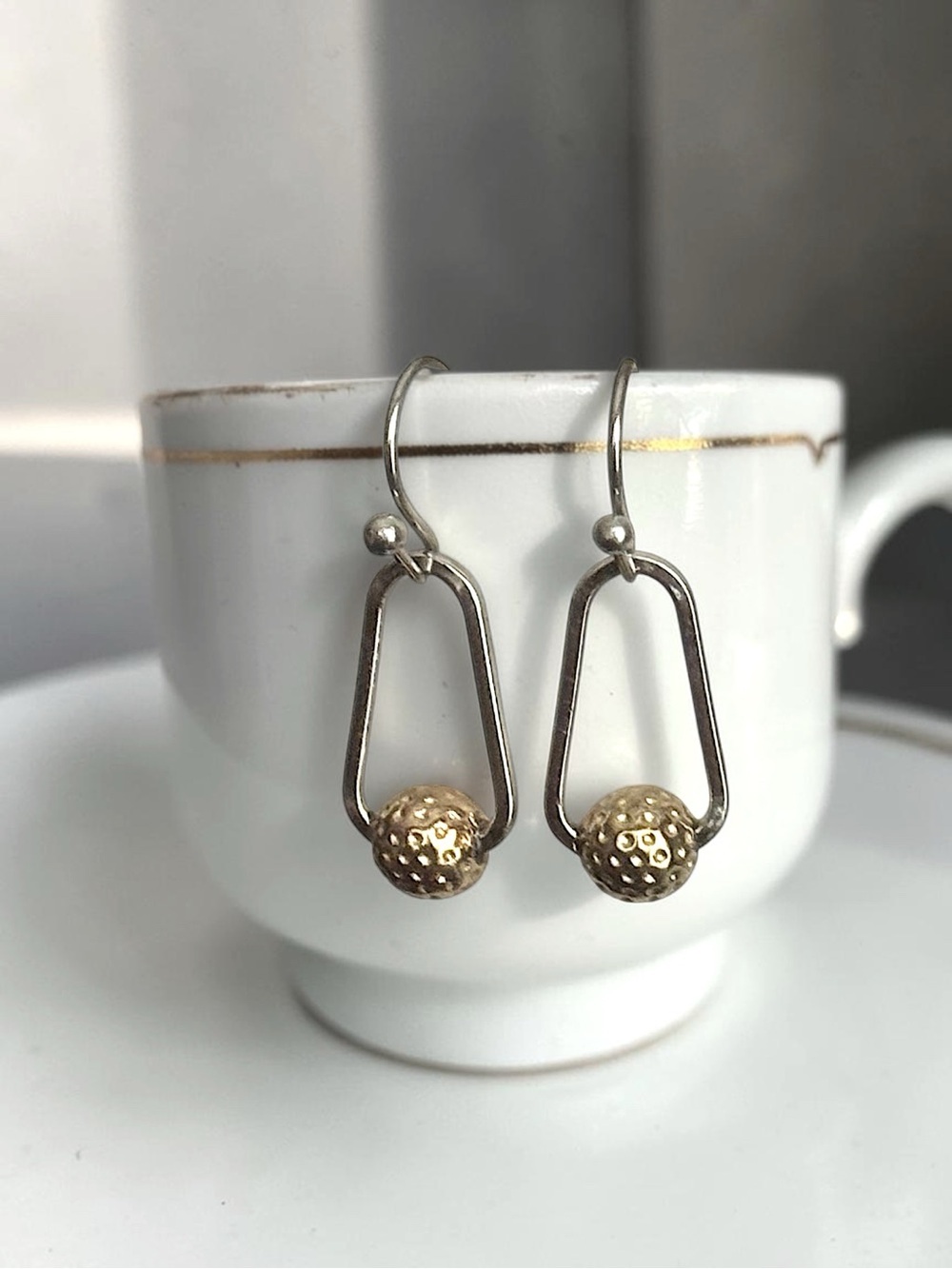 5 For $25💫Alternative Silver and Gold Bead Dangles Earrings